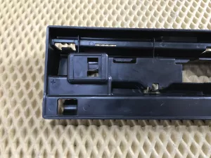 Кронштейн накладки на порог наружный BMW 2-Series 2-serie F45/F46 Tourer 2014-2022 (51777301939 51777301940 51777301941 51777301942 51777301943 51777301944) — фото 45
