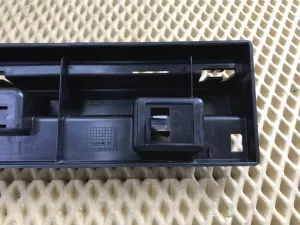 Кронштейн накладки на порог наружный BMW 2-Series 2-serie F45/F46 Tourer 2014-2022 (51777301939 51777301940 51777301941 51777301942 51777301943 51777301944) — фото 33