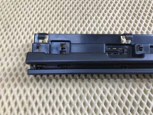 Кронштейн накладки на порог наружный BMW 2-Series 2-serie F45/F46 Tourer 2014-2022 (51777301939 51777301940 51777301941 51777301942 51777301943 51777301944) — фото 48