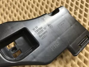 Кронштейн накладки на порог наружный BMW 2-Series 2-serie F45/F46 Tourer 2014-2022 (51777301939 51777301940 51777301941 51777301942 51777301943 51777301944) — фото 18