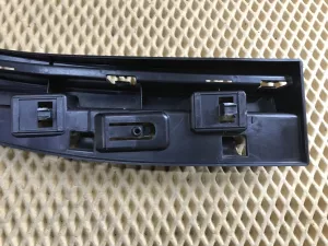 Кронштейн накладки на порог наружный BMW 2-Series 2-serie F45/F46 Tourer 2014-2022 (51777301939 51777301940 51777301941 51777301942 51777301943 51777301944) — фото 8