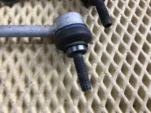 Стойка заднего стабилизатора VW Tiguan 2007-2011 VW Tiguan 2011-2016 (1K0505465K) — фото 3