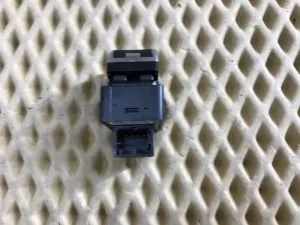 Кнопка стеклоподъемника Audi A3 [8V] 2013-2020 (8V0959855A) — фото 4