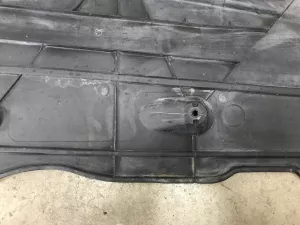 Защита антигравийная Audi A3 [8V] 2013-2020 (ЛЕВАЯ 5Q0825201L) — фото 16