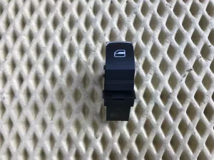 Кнопка стеклоподъемника VW Passat CC 2008-2017 (3C8959855) — фото 1