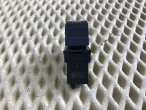 Кнопка стеклоподъемника VW Passat CC 2008-2017 (3C8959855) — фото 2