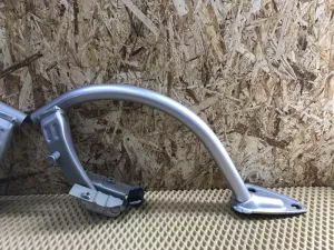 Петля крышки багажника VW Passat CC 2008-2017 (3C8827301A 3C8827302A 3C8827665) — фото 3