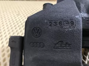 Суппорт передний левый VW Passat CC 2008-2017 (1K0615123E 3C0615125A) — фото 12