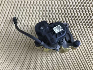 Суппорта 300ММ MQB Audi A3 [8V] 2013-2020 Audi A3 (8Y) 2020> Audi Q2 (GA) 2017> Audi Q3 (F3B) 2018> Audi Q3 (F3N) Sportback 2019> Audi TT(8S) 2015> Seat Tarraco 2018> Skoda Kodiaq 2017> VW Tiguan 2016-2023 (ЗАДНИЕ 3Q0615423ESL7 3Q0615424ESL7 3Q0615601A 5Q0615425 3Q0998281) — фото 19
