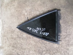 Стекло двери задней правой (форточка) Toyota Auris (E15) 2006-2012 (6812302170) — фото 1
