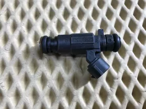 Форсунка инжекторная электрическая Hyundai Accent II (+Tagaz) 2000-2012 Hyundai Atos (MX) 1998-2008 Hyundai Atos Prime 1999-2007 Hyundai Coupe (GK) 2002-2009 Hyundai Coupe (RD) 1996-2002 Hyundai Elantra 2000-2010 Hyundai Getz 2002-2010 Hyundai Matrix 2001-2010 Kia Cerato 2004-2008 (3531022600) — фото 1