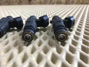 Форсунка инжекторная электрическая Hyundai Accent II (+Tagaz) 2000-2012 Hyundai Atos (MX) 1998-2008 Hyundai Atos Prime 1999-2007 Hyundai Coupe (GK) 2002-2009 Hyundai Coupe (RD) 1996-2002 Hyundai Elantra 2000-2010 Hyundai Getz 2002-2010 Hyundai Matrix 2001-2010 Kia Cerato 2004-2008 (КОМПЛЕКТ 3531022600) — фото 4