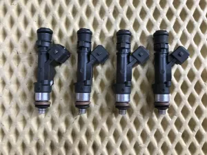 Форсунка инжекторная электрическая Chevrolet Aveo (T300) 2011-2015 Chevrolet Cruze 2009-2016 Fiat Doblo 2001-2005 Fiat Doblo 2005-2015 Fiat Marea 1996-2007 Fiat Multipla 1999-2010 Fiat Panda 2003-2012 Fiat Punto II (188) 1999-2010 Opel Agila A 2000-2008 Opel Astra G 1998-2005 Opel Astra H / Family 2004-2015 Opel Astra J 2010-2017 Opel Corsa C 2000-2006 Opel Corsa D 2006-2015 Opel Corsa E 2015-2019 Opel Meriva 2003-2010 Opel Meriva B 2010-2018 Opel Tigra TwinTop 2004-2009 (КОМПЛЕКТ 0280158501 5817425) — фото 1