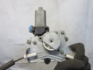 Стеклоподъемник электр. передний правый Chevrolet Lacetti 2003-2013,Gentra II 2013-2015,Nubira 2003-2007 (С МОТОРЧИКОМ 96548081) — фото 4