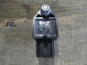 Датчик AIR BAG Toyota Avensis II 2003-2008 (ЗАДНИЙ ЛЕВЫЙ 8983105010) — фото 2