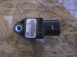 Датчик AIR BAG Toyota Avensis II 2003-2008 (ЗАДНИЙ ЛЕВЫЙ 8983405010) — фото 1