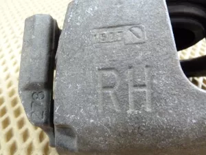 Суппорт передний правый Ford Focus III 2011>,Focus II 2005-2008,C-MAX 2003-2011,Mazda 5 (CR) 2005-2010,Mazda 3 (BK) 2002-2009,S40 2004-2012,V50 2004-2012,Focus II 2008-2011,Kuga 2008-2012,Mazda 3 (BL) 2009-2013,C-MAX 2011> (1682875 1471710) — фото 13