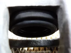 Суппорт передний правый Ford Focus III 2011>,Focus II 2005-2008,C-MAX 2003-2011,Mazda 5 (CR) 2005-2010,Mazda 3 (BK) 2002-2009,S40 2004-2012,V50 2004-2012,Focus II 2008-2011,Kuga 2008-2012,Mazda 3 (BL) 2009-2013,C-MAX 2011> (1682875 1471710) — фото 14