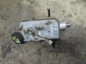 Цилиндр тормозной главный Ford Focus II 2008-2011,Focus II 2005-2008,C-MAX 2003-2010,Mazda 3 (BK) 2002-2009,Kuga 2008-2012,Mazda 3 (BL) 2009-2013 (С БАЧКОМ 1547478) — фото 1