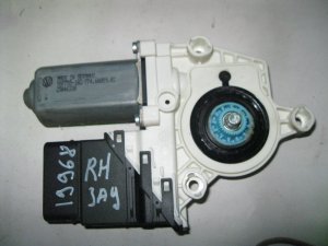 Моторчик стеклоподъемника задний правый VW Jetta 2006-2011,Golf V Plus 2005-2014,Passat [B6] 2005-2010,Golf V 2003-2009 (ЗАДНИЙ ПРАВЫЙ 1K0959704F) — фото 3