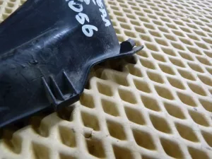 Накладка лобового стекла Nissan Almera (G15) 2013-2018 (66895EW000 66894EW000) — фото 7