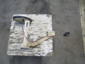 Датчик уровня топлива Cadillac SRX 2003-2009,CTS 2002-2008,STS 2005-2011 (88965813) — фото 1