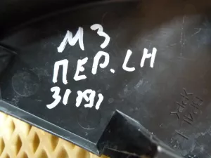 Уголок двери передней левой внутренний Mazda 3 (BK) 2002-2009 (BP4L69171E) — фото 10