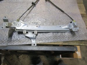 Стеклоподъемник электр. задний левый Renault Megane III 2009-2016,Fluence 2010-2017 (БЕЗ МОТОРЧИКА 827210008R) — фото 3
