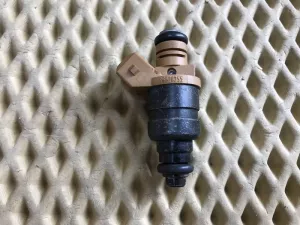 Форсунка инжекторная электрическая Chevrolet Aveo (T200) 2003-2008 Chevrolet Aveo (T250/T255) 2005-2011 Chevrolet Aveo (T300) 2011-2015 Chevrolet Spark 2005-2010 Daewoo Matiz (M100/M150) 1998-2015 (96620255) — фото 4