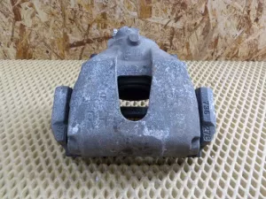 Суппорт тормозной передний правый Ford Focus II 2005-2008, C-MAX 2003-2011 II 2008-2011,C-MAX 2003-2011,Mazda 5 (CR) 2005-2010,Mazda 3 (BK) 2002-2009,Kuga 2008-2012,Mazda 3 (BL) 2009-2013,Focus III 2011>,C-MAX 2011> (1682875) — фото 4