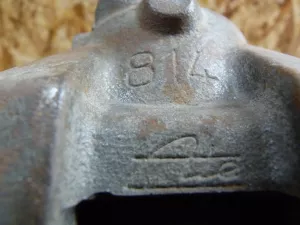 Суппорт тормозной передний правый Ford Focus II 2008-2011,Focus II 2005-2008,C-MAX 2003-2010,Mazda 5 (CR) 2005-2010,Mazda 3 (BK) 2002-2009,S40 2004-2012,V50 2004-2012,Kuga 2008-2012,Mazda 3 (BL) 2009-2013,Focus III 2011>,C-MAX 2010> (В СБОРЕ 1682875) — фото 11