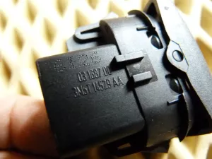 Кнопка стеклоподъемника Ford Focus II 2005-2008,C-MAX 2003-2010,Focus II 2008-2011 (3M5T14529AA) — фото 4