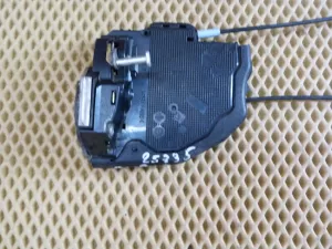 Замок двери задней левой Toyota Corolla E15 2006-2013,RAV 4 2006-2013,Auris (E15) 2006-2012,RAV 4 2013> (6906042021) — фото 2
