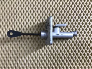 Цилиндр сцепления главный Kia,Hyundai Ceed 2007-2012,Elantra 2006-2011,i30 2007-2012 (416052H920) — фото 1