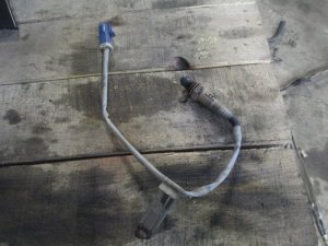 Датчик кислородный/Lambdasonde Ford Focus II 2008-2011,Focus II 2005-2008,C-MAX 2003-2010,S40 2004-2012,Focus III 2011> (СИНИЙ РАЗЪЕМ 1536254) — фото 1
