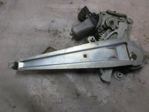 Стеклоподъемник электр. задний левый Toyota Auris (E15) 2006-2012 (6980412180) — фото 4