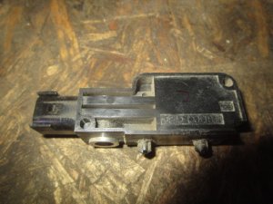 Датчик AIR BAG Mazda 6 (GG) 2002-2007,Mondeo III 2000-2007,RX-8 2003-2012 (БОКОВОГО УДАРА GJ6A57KC0) — фото 1