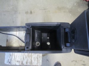 Подлокотник Mazda 3 (BK) 2002-2009 (В СБОРЕ BP4K64420E02) — фото 3