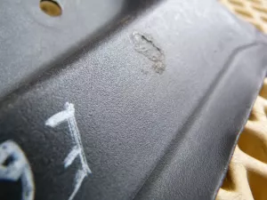 Водосток BMW 5-серия E60/E61 2003-2009 (ЗАДНИЙ КРЫШКИ БАГАЖНИКА 51717124408 51717124407) — фото 5