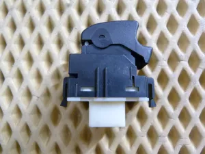 Кнопка стеклоподъемника Toyota Avensis II 2003-2008 (8481005050) — фото 2
