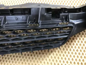 Решетка радиатора Toyota Auris (E15) 2006-2012 — фото 4
