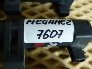 Катушка зажигания Renault Megane II 2002-2009,Duster 2012>,Megane 1996-1999,Logan 2005-2014,Scenic RX 2000>,Megane 1999-2002,Laguna 1999-2001,Scenic 2003-2009,Scenic 1999-2002,Laguna II 2001-2008,Master II 2000-2010 (7700875000) — фото 5