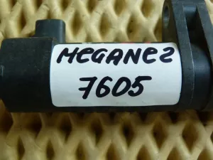 Катушка зажигания Renault Megane II 2002-2009,Duster 2012>,Megane 1996-1999,Logan 2005-2014,Scenic RX 2000>,Megane 1999-2002,Laguna 1999-2001,Scenic 2003-2009,Scenic 1999-2002,Laguna II 2001-2008,Master II 2000-2010 (7700875000) — фото 6