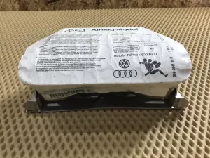 Подушка безопасности пассажирская (в торпедо) Audi A8 [4E] 2003-2010 (4E0880203C) — фото 2