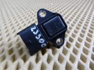 Датчик абсолютного давления Hyundai Getz 2002-2010,Coupe (RD) 1996-2002,Elantra 2000-2006,Matrix 2001-2010,Coupe (GK) 2002-2009,Sonata IV (EF) 1998-2001,Sonata IV (EF)/ Sonata Tagaz 2001-2012,Atos (MX) 1998-2003,Tucson 2004-2010 (3930022600) — фото 1