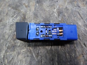 Кнопка обогрева сидений Hyundai Elantra 2006-2011 (ЛЕВАЯ 933302H0009P) — фото 2