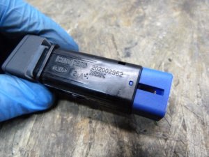 Кнопка обогрева сидений Hyundai Elantra 2006-2011 (ПРАВАЯ 933402H0009Y) — фото 4