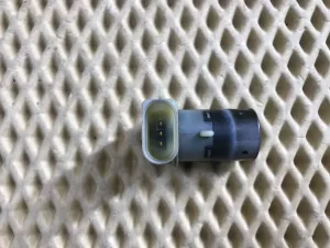 Датчик парковки Audi A2 [8Z0] 2000-2005 Audi A3 (8L1) 1996-2003 Audi A6 [C5] 1997-2004 Audi A8 [4D] 1994-1998 Audi A8 [4D] 1999-2002 Audi Allroad quattro 2000-2005 VW Passat [B5] 2000-2005 (4B0919275A) — фото 4