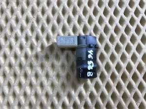 Датчик парковки Audi A2 [8Z0] 2000-2005 Audi A3 (8L1) 1996-2003 Audi A6 [C5] 1997-2004 Audi A8 [4D] 1994-1998 Audi A8 [4D] 1999-2002 Audi Allroad quattro 2000-2005 VW Passat [B5] 2000-2005 (4B0919275A) — фото 2