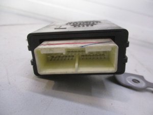 Реле стеклоочистителей Toyota Camry (2011-2014) — фото 3